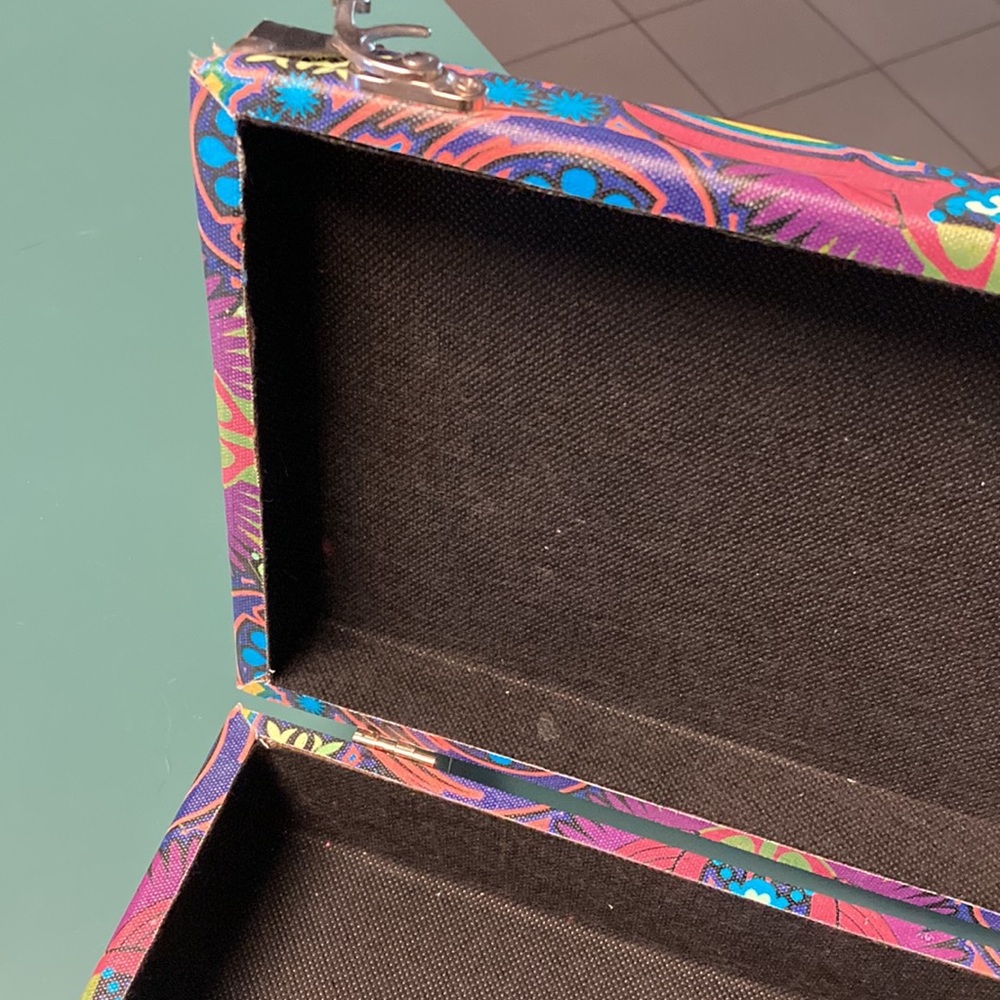 Painted skull box purse - Picture 10 of 12